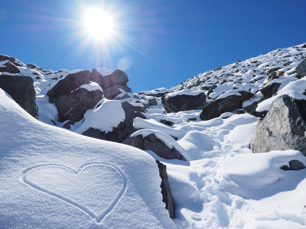 sun, snow, heart-1756322.jpg